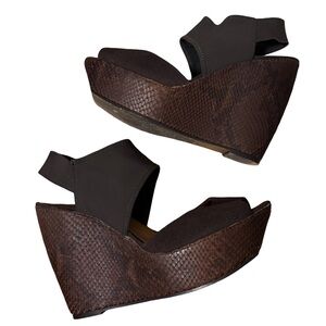 Y2K Donald Pliner brown snakeskin wedges heels platforms